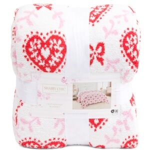 Shabby Chic Red and Pink Heart Patterned Blanket